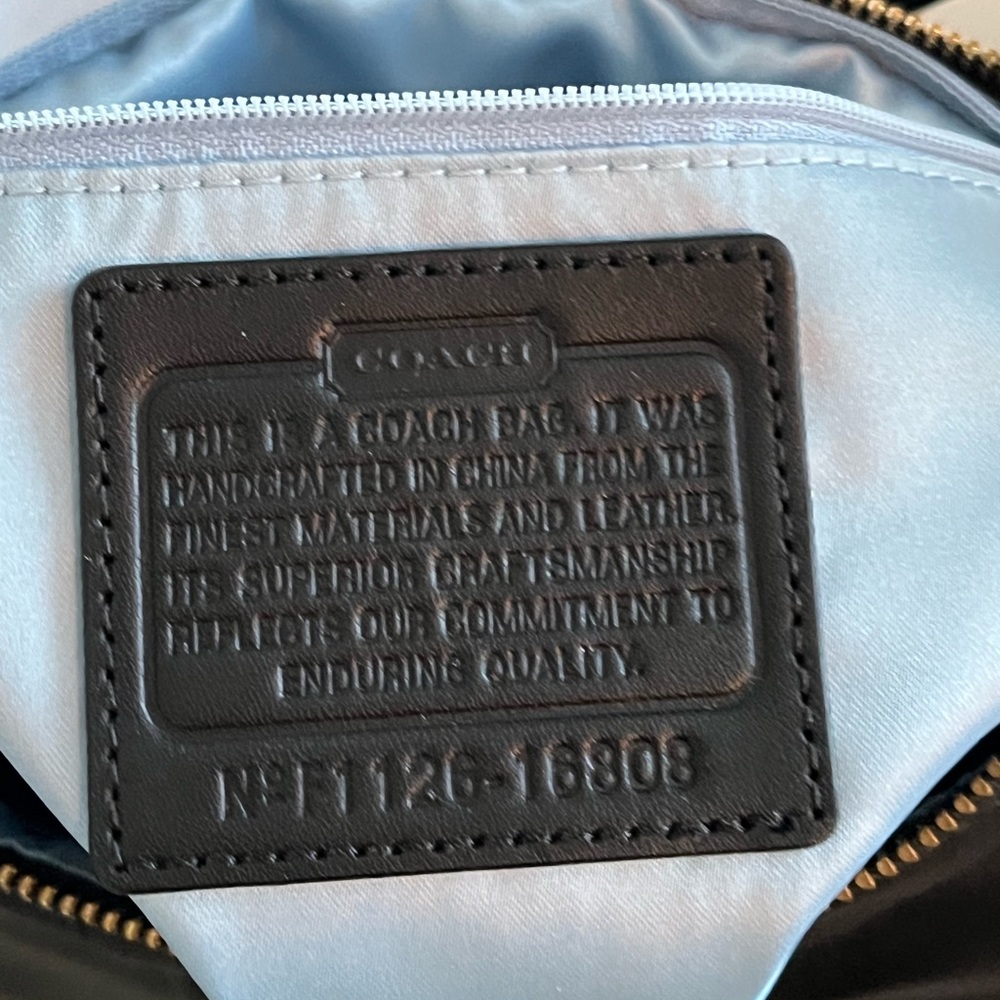 COACH PRE-LOVED AUTHENTIC GENUINE BLACK LEATHER & GOLD HARDWARE CROSSBODY BAG - Picture 13 of 17